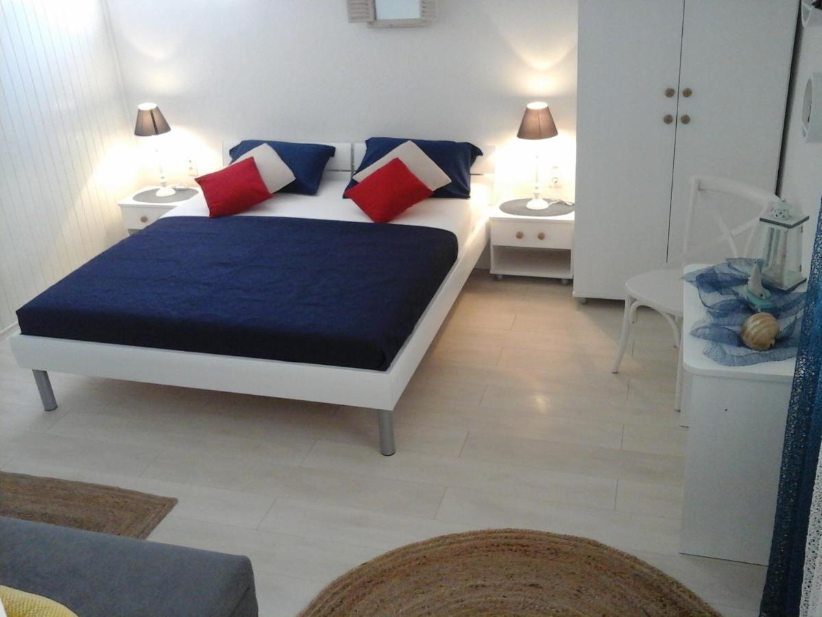 Apartments And Rooms With Parking Space Hvar - 13161 Hvar Town Eksteriør bilde